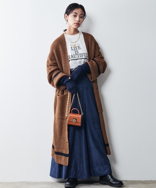 CHIC STYLE(シックスタイル)の「<大きいサイズ>綿100%ロゴプリントロングスリーブTシャツ シックスタイル(Tシャツ/カットソー・レディース・ブラック/オフホワイト・4L/6L/L/5L/3L/LL/8L)」の16枚目の写真