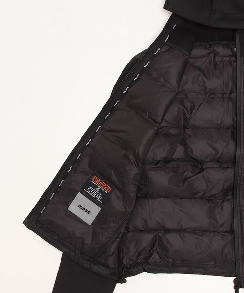 Guess（ゲス）の「Dahlia Puffer Jacket（その他アウター・レディース・ブラック/ホワイト系その他・X-SMALL/SMALL/MEDIUM）」の8枚目の写真