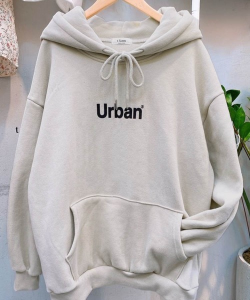 Dalfwin(ダールフィン)の「2022 AW 秋冬 韓国ファッション スウェット パーカー レディース 裏起毛あり Urbanロゴフーディー オーバーサイズ ビッグシルエット(パーカー・レディース・ライトブラウン/グレー/グレイッシュベージュ・FREE)」の13枚目の写真