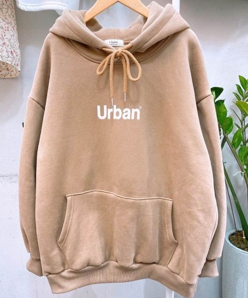 Dalfwin(ダールフィン)の「2022 AW 秋冬 韓国ファッション スウェット パーカー レディース 裏起毛あり Urbanロゴフーディー オーバーサイズ ビッグシルエット(パーカー・レディース・ライトブラウン/グレー/グレイッシュベージュ・FREE)」の9枚目の写真