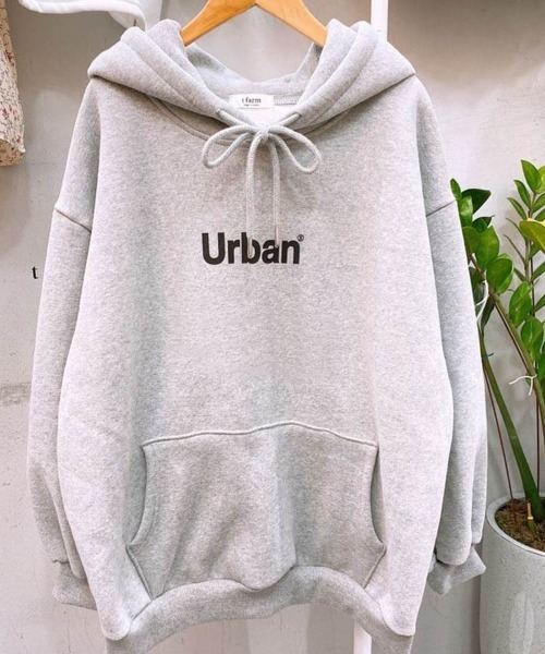 Dalfwin(ダールフィン)の「2022 AW 秋冬 韓国ファッション スウェット パーカー レディース 裏起毛あり Urbanロゴフーディー オーバーサイズ ビッグシルエット(パーカー・レディース・ライトブラウン/グレー/グレイッシュベージュ・FREE)」の6枚目の写真