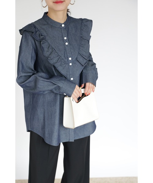 &. NOSTALGIA（アンドドットノスタルジア）の「【ZOZO限定】フリルデニムシャツ（シャツ/ブラウス・レディース・インディゴブルー/ブラック/ブルー系その他/ブラック系その他/ダークグレー・FREE）」の12枚目の写真