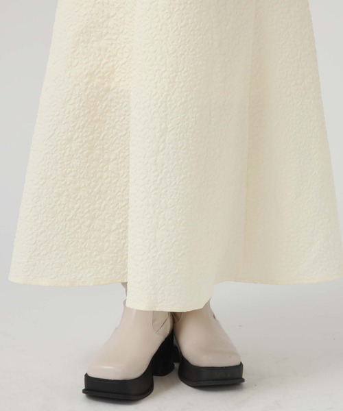 archives(アルシーヴ)の「エンボスビスチェキャミワンピース(ワンピース・レディース・ミント/アイボリー/ブラック・MEDIUM)」の7枚目の写真