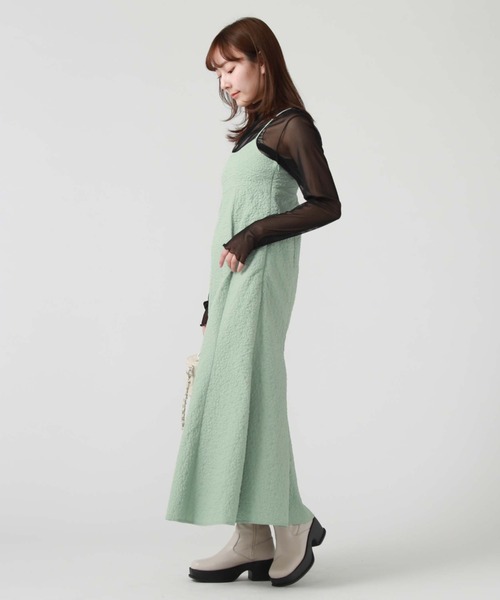 archives(アルシーヴ)の「エンボスビスチェキャミワンピース(ワンピース・レディース・ミント/アイボリー/ブラック・MEDIUM)」の8枚目の写真