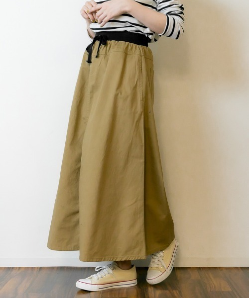 atONE(アットワン)の「atONE ウエストリブツイルマキシスカート(スカート・レディース・ベージュ/ブラック/カーキ・M/4L/L/3L/LL)」の13枚目の写真