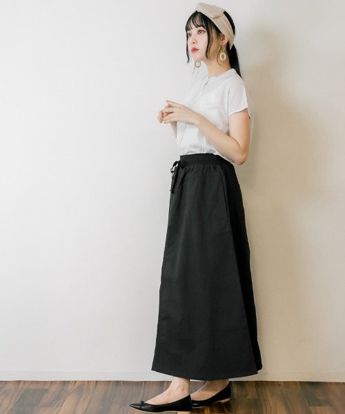 atONE(アットワン)の「atONE ウエストリブツイルマキシスカート(スカート・レディース・ベージュ/ブラック/カーキ・M/4L/L/3L/LL)」の5枚目の写真