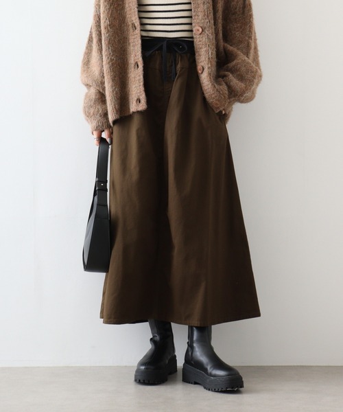 atONE(アットワン)の「atONE ウエストリブツイルマキシスカート(スカート・レディース・ベージュ/ブラック/カーキ・M/4L/L/3L/LL)」の16枚目の写真