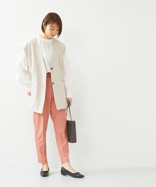 menue(メヌエ)の「スクエアトゥ 1.5cmヒール バレエシューズ(バレエシューズ・レディース・グレー/アイボリー/グリーン/グレイッシュベージュ/ブラック/ブラック系・23.5cm/24.0cm/25.0cm/21.5cm/22.5cm/25.5cm/24.5cm/22.0cm/26.0cm/23.0cm)」の17枚目の写真