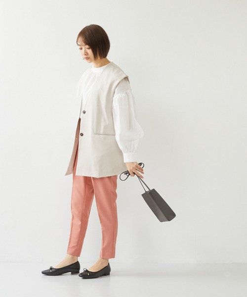 menue(メヌエ)の「スクエアトゥ 1.5cmヒール バレエシューズ(バレエシューズ・レディース・グレー/アイボリー/グリーン/グレイッシュベージュ/ブラック/ブラック系・23.5cm/24.0cm/25.0cm/21.5cm/22.5cm/25.5cm/24.5cm/22.0cm/26.0cm/23.0cm)」の18枚目の写真