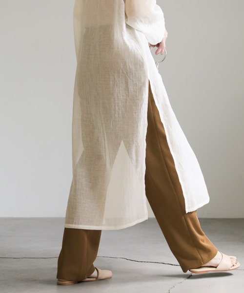 select MOCA（セレクトモカ）の「シアーリネンライクスリットキーネックワンピース（ワンピース・レディース・オフホワイト/ブラック/ベージュ・FREE）」の6枚目の写真