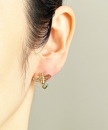 gargle（ガーグル）の「gargle ガーグル:　bee　蜂　ハチ　ミツバチ　ピアス（ピアス（両耳用））」