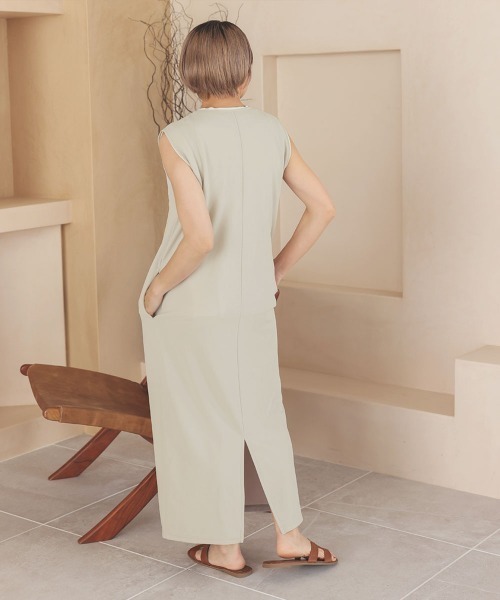 DONOBAN（ドノバン）の「【pufe】Vネック ワンピース（ワンピース・レディース・ブラック/アイボリー/グレイッシュベージュ/チャコール・F）」の13枚目の写真