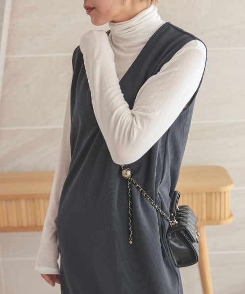 DONOBAN（ドノバン）の「【pufe】Vネック ワンピース（ワンピース・レディース・ブラック/アイボリー/グレイッシュベージュ/チャコール・F）」の17枚目の写真