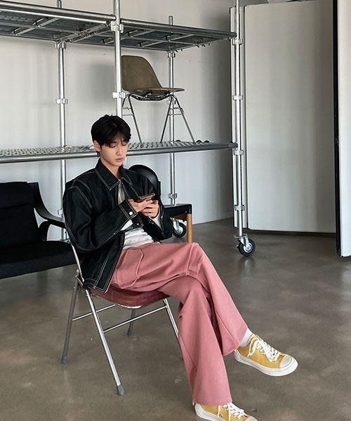 ASCLO(エジュクロ)の「【THE KLOBAL STAGE 韓国アイドル着用】ASCLO Bernie Stitch Denim Jacket(デニムジャケット・メンズ・ブラック・FREE)」の2枚目の写真