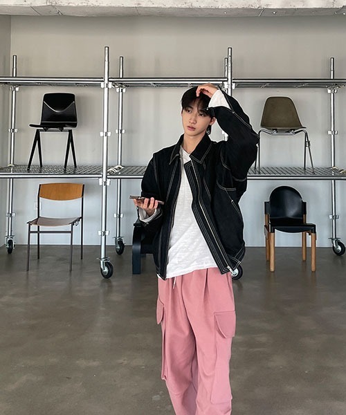 ASCLO(エジュクロ)の「【THE KLOBAL STAGE 韓国アイドル着用】ASCLO Bernie Stitch Denim Jacket(デニムジャケット・メンズ・ブラック・FREE)」の21枚目の写真