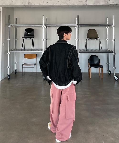 ASCLO(エジュクロ)の「【THE KLOBAL STAGE 韓国アイドル着用】ASCLO Bernie Stitch Denim Jacket(デニムジャケット・メンズ・ブラック・FREE)」の19枚目の写真