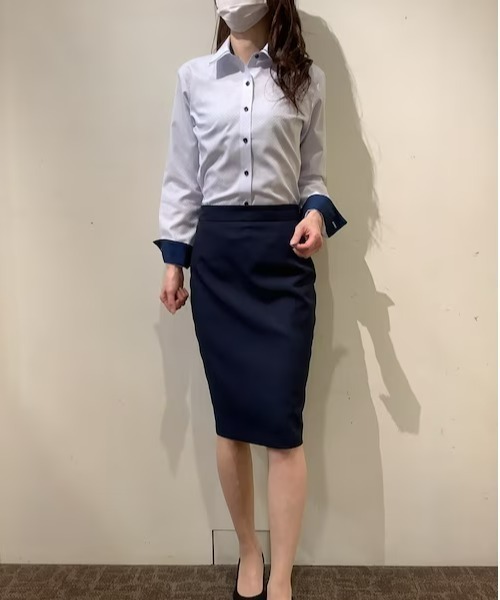 TOKYO SHIRTS(トウキョウシャツ)の「形態安定ノーアイロン マイターレギュラー 長袖ビジネスワイシャツ(ビジネスシャツ・レディース・ライトブルー・XL/XS/LL/S/M/L)」の9枚目の写真