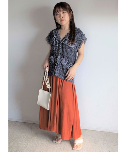 Yucca(ユッカ)の「とろみギャザースカート (MEKKE 低身長向け)(スカート・レディース・カーキ/サックスブルー/レッド・FREE)」の13枚目の写真