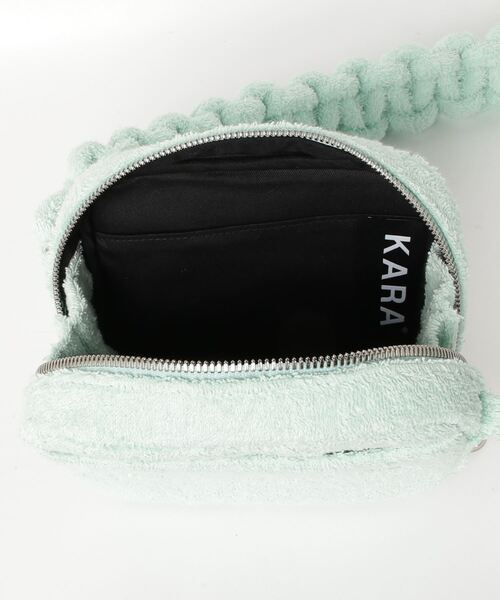KARA（カラ）の「COBRA CAMERA BAG（ショルダーバッグ・レディース・ミント・ONE SIZE）」の6枚目の写真