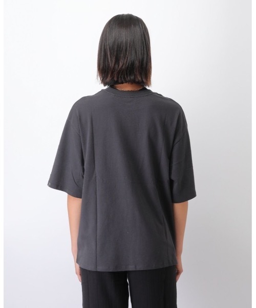 rip curl（リップカール）の「【RIPCURL（リップカール）】レディースロゴ半袖Tシャツ　ビッグシルエット　SURF SPRAY HERITAGE TEE（Tシャツ/カットソー・レディース・ブラック系その他/バイオレット・SMALL/MEDIUM/X-SMALL）」の9枚目の写真