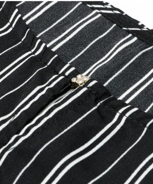 TOKYO SHIRTS(トウキョウシャツ)の「フロントビジューノースリーブブラウス(シャツ/ブラウス・レディース・オフホワイト/ブラック/ネイビー・L/M)」の10枚目の写真
