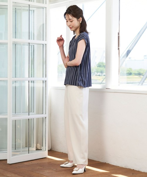 TOKYO SHIRTS(トウキョウシャツ)の「フロントビジューノースリーブブラウス(シャツ/ブラウス・レディース・オフホワイト/ブラック/ネイビー・L/M)」の17枚目の写真