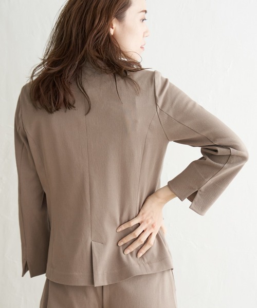IKKA LOUNGE(イッカラウンジ)の「【セットアップ対応】Beasystretch ジャケット(テーラードジャケット・レディース・ブラウン/ブラック・S/M/L)」の13枚目の写真