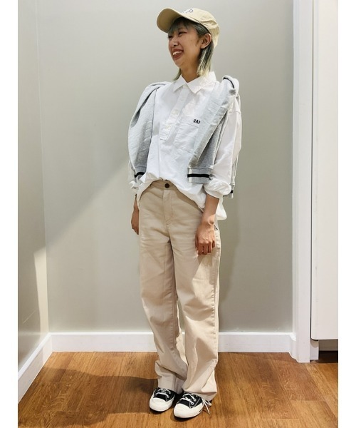 GAP(ギャップ)の「ミッドライズ ルーズフィット カーキチノパンツ(チノパンツ・レディース・ベージュ/ネイビー/グリーン・00/0/2/000/4/6/8/10)」の8枚目の写真