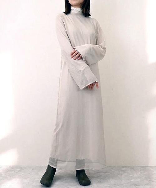 STYLEBLOCK（スタイルブロック）の「ファインメッシュシアーフレアスリーブワンピース（ワンピース・レディース・グレイッシュベージュ/ホワイト系その他/ブラック・M）」の4枚目の写真