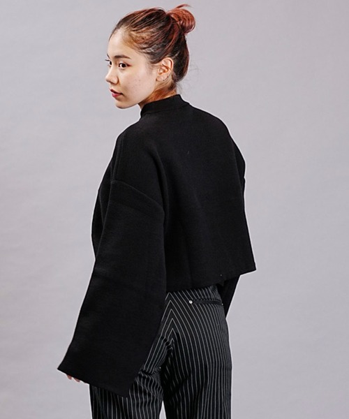 DISCUS ATHLETIC（ディスカス　アスレチック）の「DISCUS ATHLETIC/ディスカスアスレチック ダブルジャガードニット クロップドニット フレアスリーブ/セットアップ対応 3487-8974（ニット/セーター・レディース・ブラック/パープル・M）」の5枚目の写真