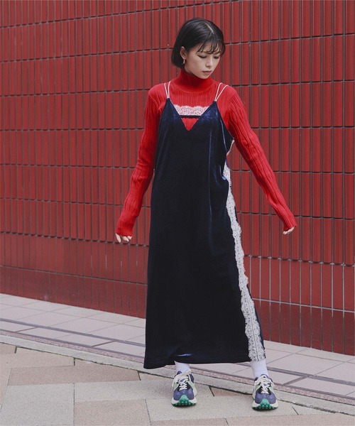 miette（ミエット）の「ウェーブラインハイネックニット（ニット/セーター・レディース・ブラック/レッド/ブルー/グリーン・FREE）」の9枚目の写真
