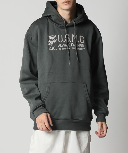 ARCADE（アーケード）の「裏起毛 アメカジ カレッジロゴ ミリタリー 柄込み スウェット プルオーバーパーカー（パーカー・メンズ・ネイビー系5/ホワイト系その他/カーキ系2/グリーン系5/グレー系3/ブラック系5/グレー系1/ブラック系2/ネイビー系3/ブラック系1/ネイビー系1/ベージュ系4/ブラック系3/グレー系その他/レッド系4・L/M/LL）」の11枚目の写真