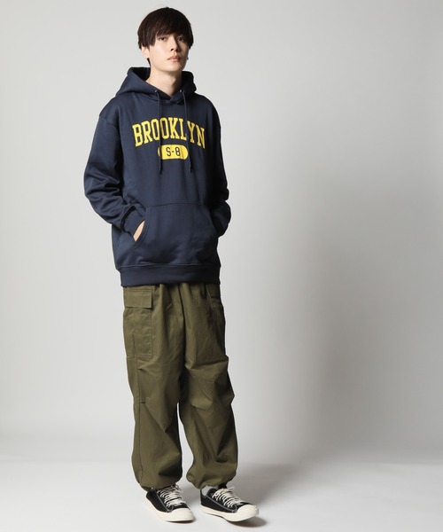 ARCADE（アーケード）の「裏起毛 アメカジ カレッジロゴ ミリタリー 柄込み スウェット プルオーバーパーカー（パーカー・メンズ・ネイビー系5/ホワイト系その他/カーキ系2/グリーン系5/グレー系3/ブラック系5/グレー系1/ブラック系2/ネイビー系3/ブラック系1/ネイビー系1/ベージュ系4/ブラック系3/グレー系その他/レッド系4・L/M/LL）」の18枚目の写真