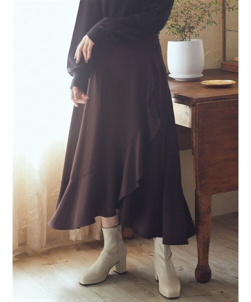 earth music&ecology（アースミュージックアンドエコロジー）の「ラッフルフリルイレヘムスカート（スカート・レディース・ブラック/ベージュ/ブラウン・FREE）」の5枚目の写真