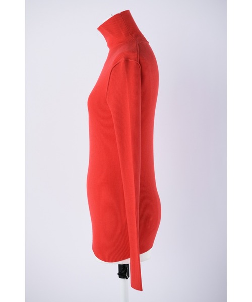 ENFOLD(エンフォルド)の「ベーシックタートルニットプルオーバー(ニット/セーター・レディース・レッド・38)」の3枚目の写真