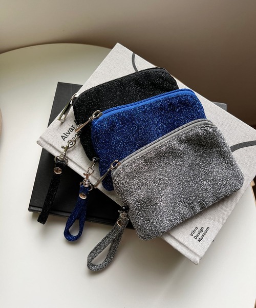 Me%（ミィパーセント）の「ラメラメリールパスケース　984245（パスケース・レディース・ブラック/ブルー/シルバー・FREE）」の8枚目の写真