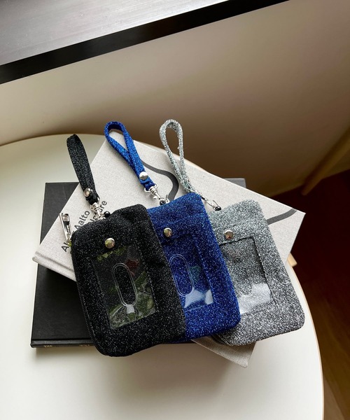 Me%（ミィパーセント）の「ラメラメリールパスケース　984245（パスケース・レディース・ブラック/ブルー/シルバー・FREE）」の9枚目の写真