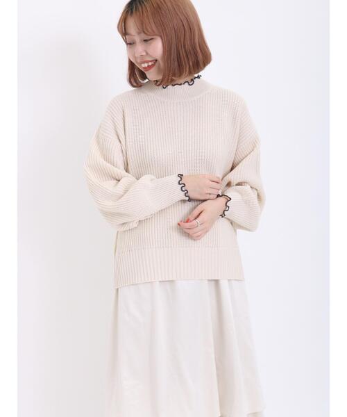 Samansa Mos2（サマンサ モスモス）の「配色メロー畦編みハイネックニット（ニット/セーター・レディース・グリーン/ダークブラウン/イエロー/ブラック/レッド/キナリ・F）」の2枚目の写真