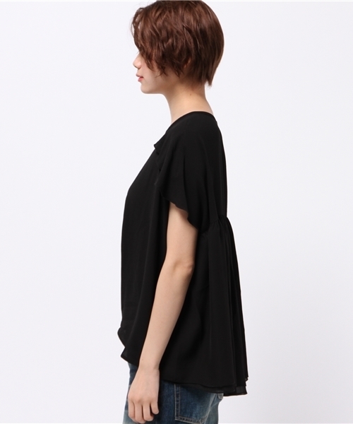 OUTLET（アウトレット）の「【mystic】タックフレアジョーゼットブラウス（シャツ/ブラウス・レディース・ブラック/オフホワイト/グレー/ネイビー・FREE）」の6枚目の写真