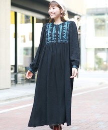 ティピ刺繍ワンピース