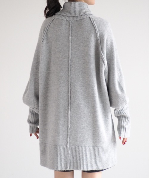 cepo（セポ）の「ロングカフス バックリンキングタートルニット（チュニック・レディース・グレー/ベージュ/ブルー・M）」の21枚目の写真