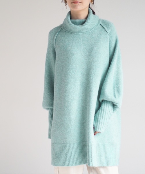 cepo（セポ）の「ロングカフス バックリンキングタートルニット（チュニック・レディース・グレー/ベージュ/ブルー・M）」の5枚目の写真