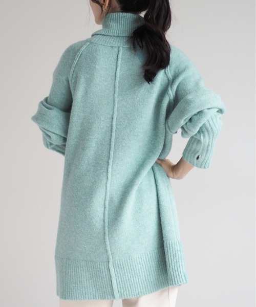 cepo（セポ）の「ロングカフス バックリンキングタートルニット（チュニック・レディース・グレー/ベージュ/ブルー・M）」の6枚目の写真