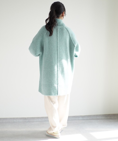 cepo（セポ）の「ロングカフス バックリンキングタートルニット（チュニック・レディース・グレー/ベージュ/ブルー・M）」の11枚目の写真