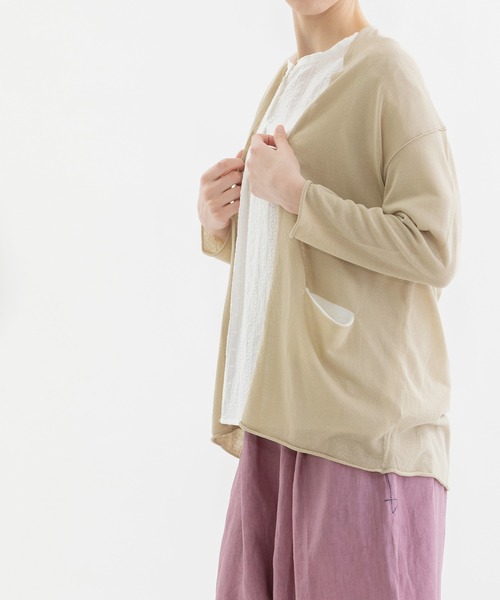 nop de nod（ノップドゥノッド）の「リネン混ケープカーディガン（カーディガン/ボレロ・レディース・キナリ/イエロー/ネイビー/ダークグレー/ブラック・3）」の2枚目の写真