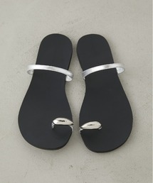 crie conforto | メタリックライントングサンダル(サンダル)