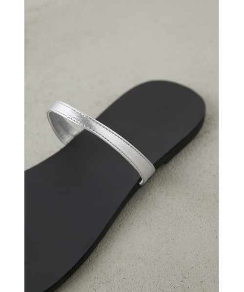 crie conforto（クリーコンフォルト）の「メタリックライントングサンダル（サンダル・レディース・シルバー/ブラック・SMALL/MEDIUM/LARGE/LL）」の12枚目の写真