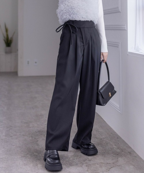 clear（クリア）の「ウエストリボンデザインツータックパンツ[骨格ストレート 着回し抜群 大人 カジュアル]（その他パンツ・レディース・ブラック/ベージュ/ピンク・M/S）」の2枚目の写真