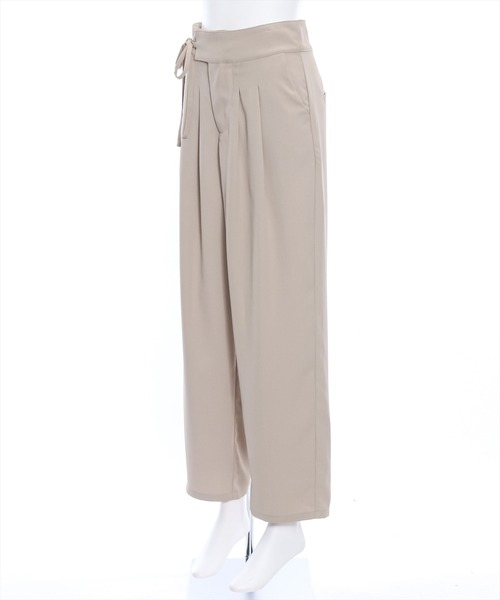 clear（クリア）の「ウエストリボンデザインツータックパンツ[骨格ストレート 着回し抜群 大人 カジュアル]（その他パンツ・レディース・ブラック/ベージュ/ピンク・M/S）」の4枚目の写真