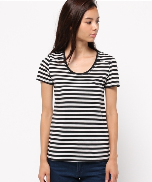 AZUL by moussy（アズールバイマウジー）の「TC天竺BCヨーク切替R/N半袖PO（Tシャツ/カットソー・レディース・ブラック/カーキ系/ブラック系その他/オフホワイト/ホワイト系その他・LARGE/MEDIUM/SMALL/X-LARGE/X-SMALL）」の13枚目の写真